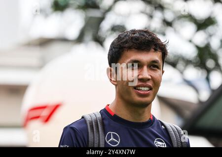 #23 Alexander Albon THA) Williams Racing GBR) Williams FW46 Mercedes, während des Formel-1-Grand Prix von Singapur 2024, 18. Runde der Formel-1-Weltmeisterschaft 2024 vom 20. Bis 22. September 2024 auf dem Singapore Circuit. (Philippe Nanchino/SPP) Credit: SPP Sport Press Photo. /Alamy Live News Stockfoto