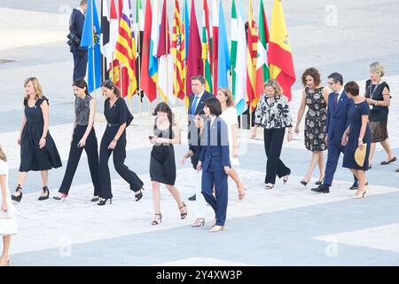 Irene Montero, Carolina Darias, Diana Morant, Isabel Rodriguez und Pilar Llop nahmen am 15. Juli 2022 im Königlichen Palast in Madrid, Spanien, an der Akte des Staates Teil, um den COVID-Opfern und der Anerkennung von Sanitärangehörigen zu ehren. Stockfoto