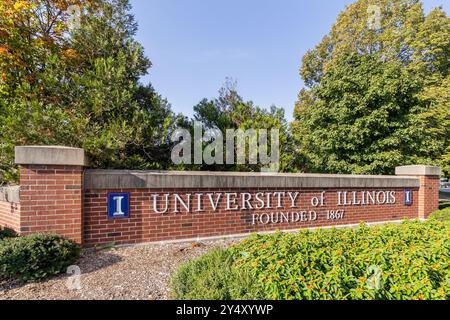 Die University of Illinois ist eine öffentliche Forschungsuniversität, die 1867 gegründet wurde. Stockfoto