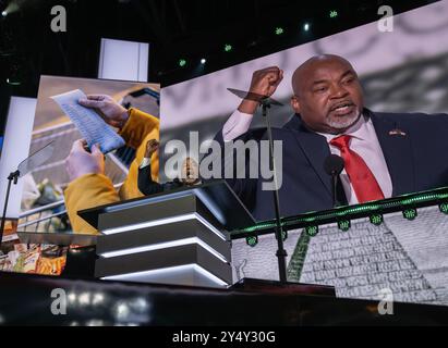 MILWAUKEE, Wiss. – 15. Juli 2024: North Carolina Lt. Gouverneur Mark Robinson spricht auf dem Fiserv Forum auf dem Republican National Convention 2024. Stockfoto