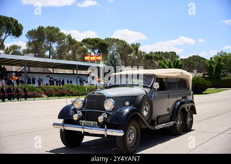 König Felipe VI. Von Spanien nimmt am 3. Juni 2022 in Madrid Teil. Gepanzerter Mercedes 540 G4 von 1939, Hitlers 50. Geburtstag an Franco. Stockfoto