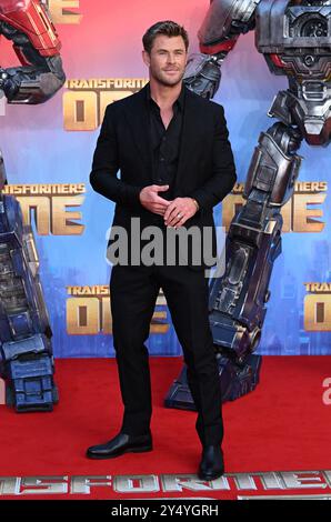 London, Großbritannien. September 2024. Chris Hemsworth bei der britischen Premiere von Transformers One am Leicester Square in London, Großbritannien, 19. September 2024. Foto: Stuart Hardy/ABACAPRESS. COM Credit: Abaca Press/Alamy Live News Stockfoto