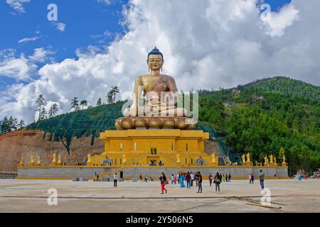 Ein sonniger Morgen am wunderschönen Touristenort Buddha Dordenma in Thimpu, Bhutan Stockfoto