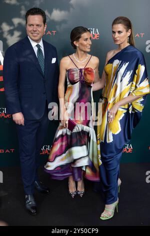 Jordi Rabat, Ana Boyer und Eva Palao nehmen an der Präsentation der neuen Kollektion „Magia Salvaje“ von Rabat beim Rabat Schmuck-Fotobesuch am 25. Mai 2023 in Madrid Teil. Stockfoto