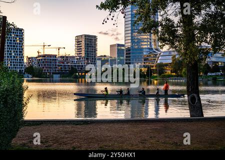 Erhöhter Donauspiegel am Kopas-Staudamm, Hochwasser in Budapest Stockfoto