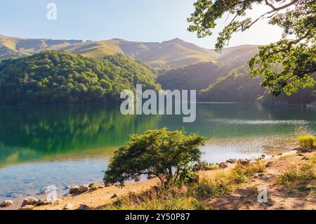 Blick auf den See MaralGol in Aserbaidschan Stockfoto