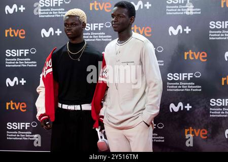 Moustapha Fall und Seydou Sarr nahmen am 30. September 2023 an der Abschlusszeremonie während des 71. Internationalen Filmfestivals von San Sebastian im Kursaal Palace in Donostia/San Sebastian Teil. Stockfoto