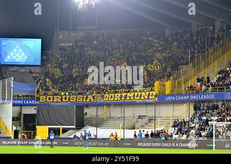 Brügge, Belgien. September 2024. Fans und Fans Dortmunds wurden während eines Fußballspiels zwischen dem Belgischen Club Brugge KV und der Deutschen Borussia Dortmund am 1. Tag der UEFA Champions League Phase der Saison 2024-25 am Freitag, den 18. September 2024, in Brügge, Belgien gezeigt. Quelle: Sportpix/Alamy Live News Stockfoto