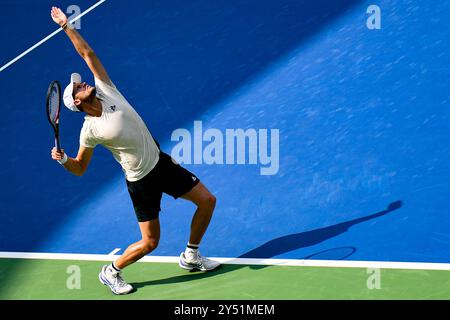 Chengdu, China. September 2024. Yannick HANFMANN (GER) am 4. Tag der ATP 250 Chengdu Open 2024 im Sichuan International Tennis Centre. Quelle: Meng Gao/Alamy Live News Stockfoto