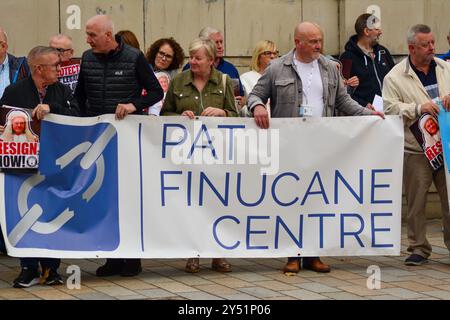 Belfast, Vereinigtes Königreich 20/09/2024 Legacy-Aktivisten nehmen an Protesten vor dem Belfast Royal Court of Justice in Belfast Nordirland Teil Credit:HeadlineX/Alamy Live News Stockfoto