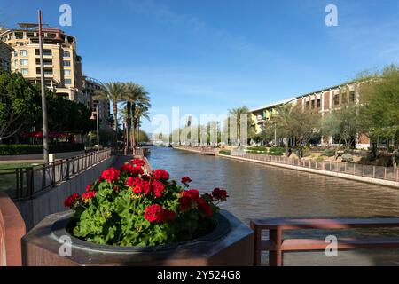 Der Wasserkanal in Scottsdale, Arizona Stockfoto