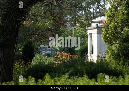 Friedhof Dorotheenstadt - Friedhof der Pfarrgemeinden Dorotheenstadt und Friedrichswerder - Mitte Berlin, Deutschland Stockfoto