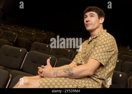 Juanjo Ballesta Portrait Session während der Präsentation Nueva Tierra in der Cine Emabajadores am 3. September 2024 in Madrid, Spanien. Stockfoto