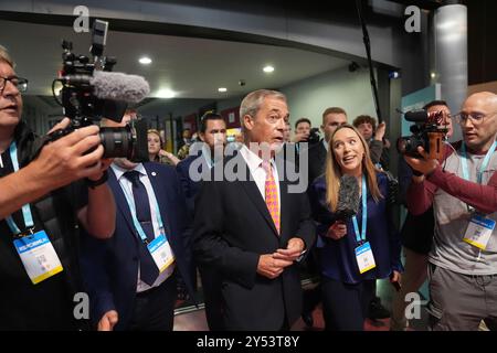 Nigel Farage, der Vorsitzende der Reform UK, kommt zur jährlichen Konferenz der Partei im National Exhibition Centre in Birmingham. Bilddatum: Freitag, 20. September 2024. Stockfoto