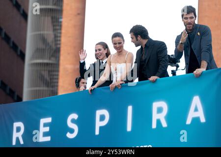 Blanca Suarez, Borja Luna und Alfonso Bassave nahmen am 26. August 2024 an der Cine Callao in Madrid Teil. Stockfoto