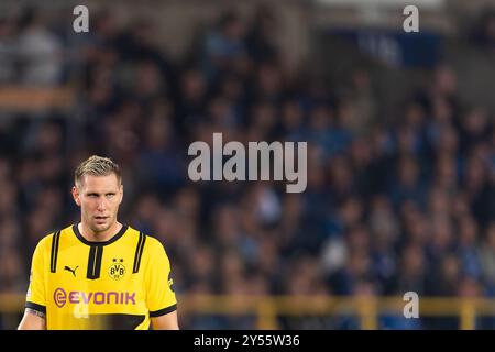 Brügge, Belgien. September 2024. BRÜGGE, BELGIEN - 18. SEPTEMBER: Niklas Sule von Borussia Dortmund sieht am 18. September 2024 im Jan Breydelstadion in Brügge, Belgien, beim Spiel der UEFA Champions League 2024/25 Phase MD1 zwischen Club Brugge KV und Borussia Dortmund an. (Foto: Joris Verwijst/BSR Agency) Credit: BSR Agency/Alamy Live News Stockfoto