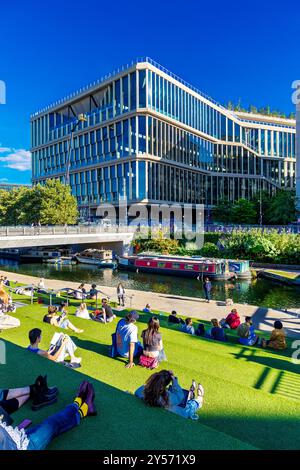 Plattform G, Googles neues Hauptgebäude in Kings Cross, kurz vor Fertigstellung, London, England Stockfoto