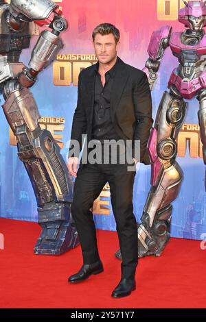 Harleston, Großbritannien. September 2024. London, Großbritannien - 19. September 2024 Chris Hemsworth bei der europäischen Premiere von Transformers One auf dem Cineworld Leicester Square, London, England, Großbritannien. CAP/JOR © JOR/Capital Pictures Credit: Capital Pictures/Alamy Live News Stockfoto