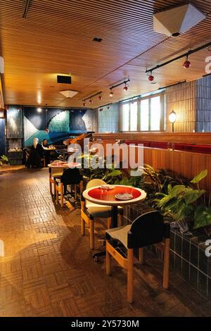 The Library Lounge im Standard Hotel in Kings Cross, London, England Stockfoto