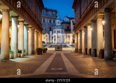 La Bollente, der historische Kurbrunnen von Acqui Terme, Weinstadt 2024. Stockfoto