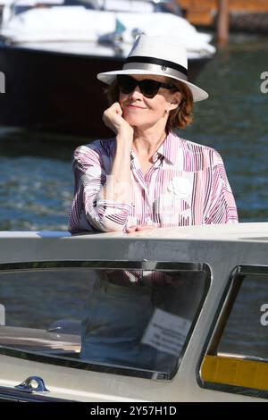 VENEDIG, ITALIEN - 29. AUGUST: Sigourney Weaver kommt am 29. August 2024 zum Internationalen Filmfestival von Venedig im Hotel Excelsior in Venedig an Stockfoto