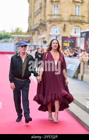 Donostia/San Sebastian. Spanien. 20240920, Karla Sofia Gascon, Jacques Audiard besuchte den Roten Teppich „Emilia Perez“ während des 72. San Sebastian International Film Festivals im Victoria Eugenia Theatre am 20. September 2024 in Donostia/San Sebastian, Spanien Credit: MPG/Alamy Live News Stockfoto