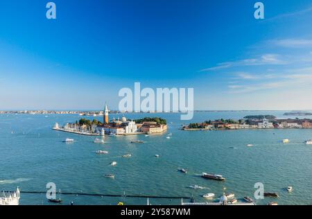 Venedig, Venetien, Italien. September 2024: Panoramablick auf die Insel San Giorgio Maggiore in Venedig, Italien. Stockfoto