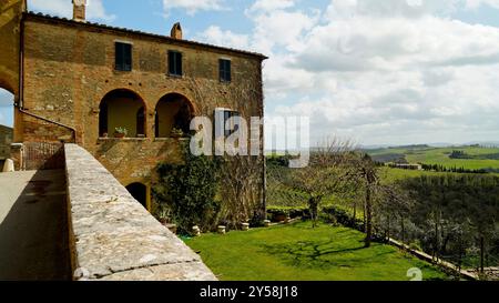 Mittelalterliches Dorf Borgo Lucignanello Bandini. San Giovanni d'Asso Siena, Toskana Stockfoto