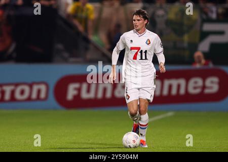 Den Haag, Niederlande. September 2024. DEN HAAG, NIEDERLANDE - 20. SEPTEMBER: Danny Bakker von Telstar spielt mit dem Ball während des niederländischen Keuken Kampioen Divisie-Spiels zwischen ADO den Haag und Telstar im Bingoal Stadion am 20. September 2024 in den Haag, Niederlande. (Foto von Hans van der Valk/Orange Pictures) Credit: Orange Pics BV/Alamy Live News Stockfoto