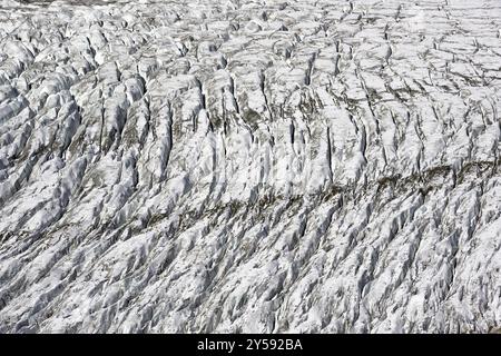 Detaillierte Ansicht der Struktur des Aletschgletschers, des Gletschers, der Gletscherzunge, der geologischen Geschichte, des ewigen Eises, Klima, Klimawandel, Forschung, sc Stockfoto