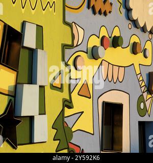 Happy Rizzi House, entworfen vom Künstler James Rizzi in Pop Art Gemälden, Detail der Fassade, Braunschweig, Niedersachsen, Deutschland, Europa Stockfoto