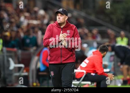 Marc Unterberger (SpVgg Unterhaching, Cheftrainer). SpVgg Unterhaching vs. Erzgebirge Aue, Fussball, 3. Liga, 6. Spieltag, Saison 24/25, 20.09.2024, DFL-VORSCHRIFTEN VERBIETEN JEDE VERWENDUNG VON FOTOGRAFIEN ALS BILDSEQUENZEN, Foto: Eibner-Pressefoto/Jenni Maul Stockfoto