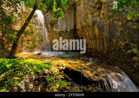 Italien Piemont Orrido von Chianocco Park - Wasserfall Stockfoto