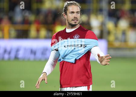 Michele Castagnetti (US Cremonese) Gesten während des US Catanzaro vs US Cremonese, italienisches Fußball-Spiel der Serie B in Catanzaro, Italien, 20. September 2024 Stockfoto