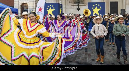 Karneval del Pueblo in Covent Garden, London, 30. Dezember 2019 Stockfoto