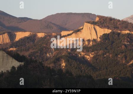 Die Erdpyramiden bei Melnik Stockfoto