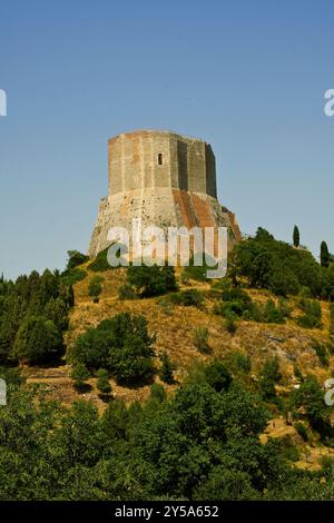 Das Dorf Castiglione d'Orcia ist ein Beispiel für mittelalterliche Architektur perfekt erhalten Stockfoto