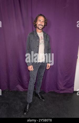 Burbank, USA. September 2024. Der Schauspieler Philip Latini besucht die Premiere des Stücks „A Fundamental Right to Choose“ im Taylor Acting Studio, Burbank, CA, 20. September 2024 Credit: Eugene Powers/Alamy Live News Stockfoto