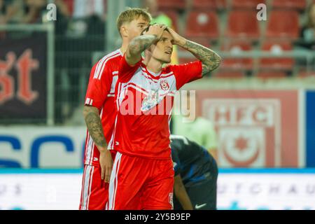 Halle, Deutschland. September 2024. Halle, Deutschland 20. September 2024: Regionalliga Nord/Ost - 2024/2025 - Hallescher FC vs. Hertha BSC II im Bild: Niclas Stierlin (Halle) Credit: dpa/Alamy Live News Stockfoto