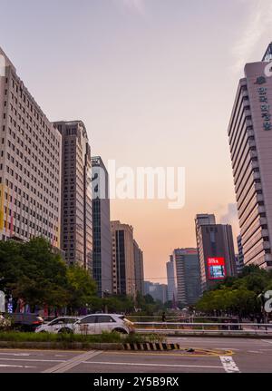 Städtisches Grün am Cheonggyecheon Canal in Seoul, Korea Stockfoto