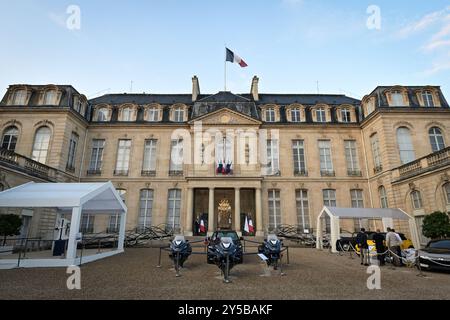 Paris, Frankreich. September 2024. Dieses Foto zeigt den Elysee-Palast während der 41. Ausgabe der Europäischen Tage des Denkmals im Elysee-Palast in Paris am 21. September 2024. Foto: Firas Abdullah/ABACAPRESS. COM Credit: Abaca Press/Alamy Live News Stockfoto