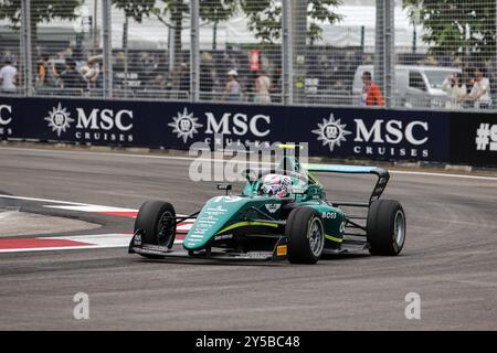 Sinapore, Singapur. September 2024. 19 HAUSMANN Tina (SWI), Prema Racing unterstützt von Aston Martin, Tatuus F4-T-421, Aktion während der 5. Runde der F1 Academy 2024 vom 20. Bis 22. September 2024 auf dem Marina Bay Circuit in Singapur, Singapur - Foto Xavi Bonilla/DPPI Credit: DPPI Media/Alamy Live News Stockfoto