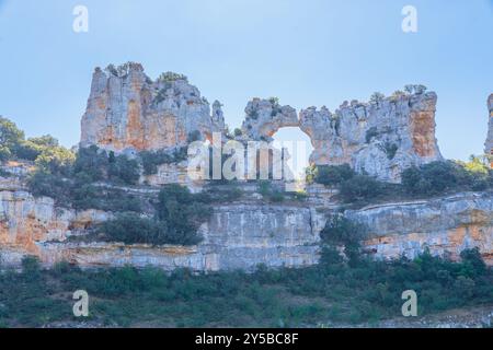 Eine bizarre Felsformation in Orbaneja del Castillo, einer schönen Stadt in Spanien, bildet die Karte des afrikanischen Kontinents Stockfoto