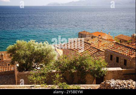 Dächer von Monemvasia, Laconia, Peloponnes, Griechenland Stockfoto