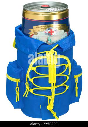 Blauer Rucksack mit bayerischem Bierfass und Zapfhahn Stockfoto