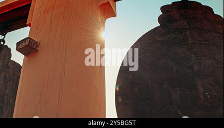 Jaipur, Rajasthan, Indien. Jantar Mantar ist Astronomical Observation Site, erbaut im frühen 18. Jahrhundert. Es Enthält Einen Satz Von Etwa 20 Festen Hauptteilen Stockfoto