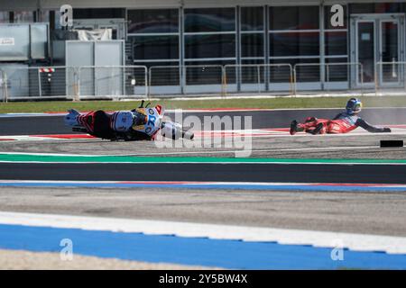 73 Alex Marquez (Spa-Gresini Racing Ducati) stürzt während der Qualifikation für die MotoGP von Emilia Romagna auf dem Misano World Circuit am 21. September 2024 ab Stockfoto