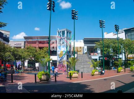 Silver Spring, USA. September 2024. SILVER SPRING, MD - 20. SEPTEMBER: Downtown Fußgängerzone in Silver Spring, Maryland. (Foto: Tony Quinn/SipaUSA) Credit: SIPA USA/Alamy Live News Stockfoto