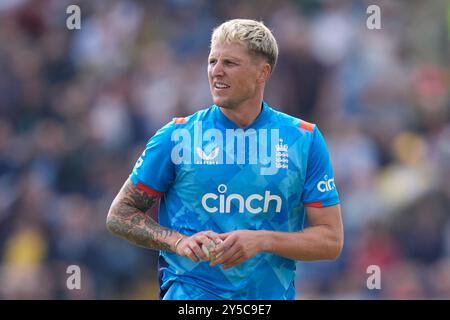 Headingley, Leeds, Großbritannien. September 2024. 2nd Metro Bank One Day Cricket International, England gegen Australien; Brydon Carse of England Credit: Action Plus Sports/Alamy Live News Stockfoto