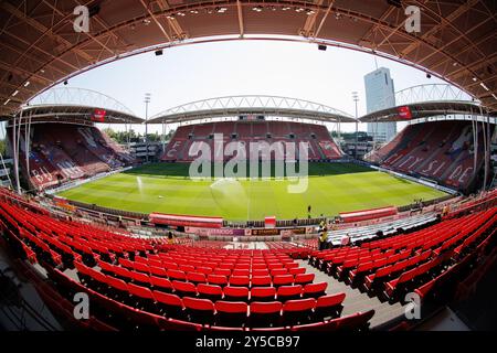 Utrecht, Niederlande. September 2024. UTRECHT, 21.09.2024, Galgenwaard Stadium, Saison 2024/2025, Dutch Eredivisie Football. Beschreibung: Pro Shots/Alamy Live News Stockfoto